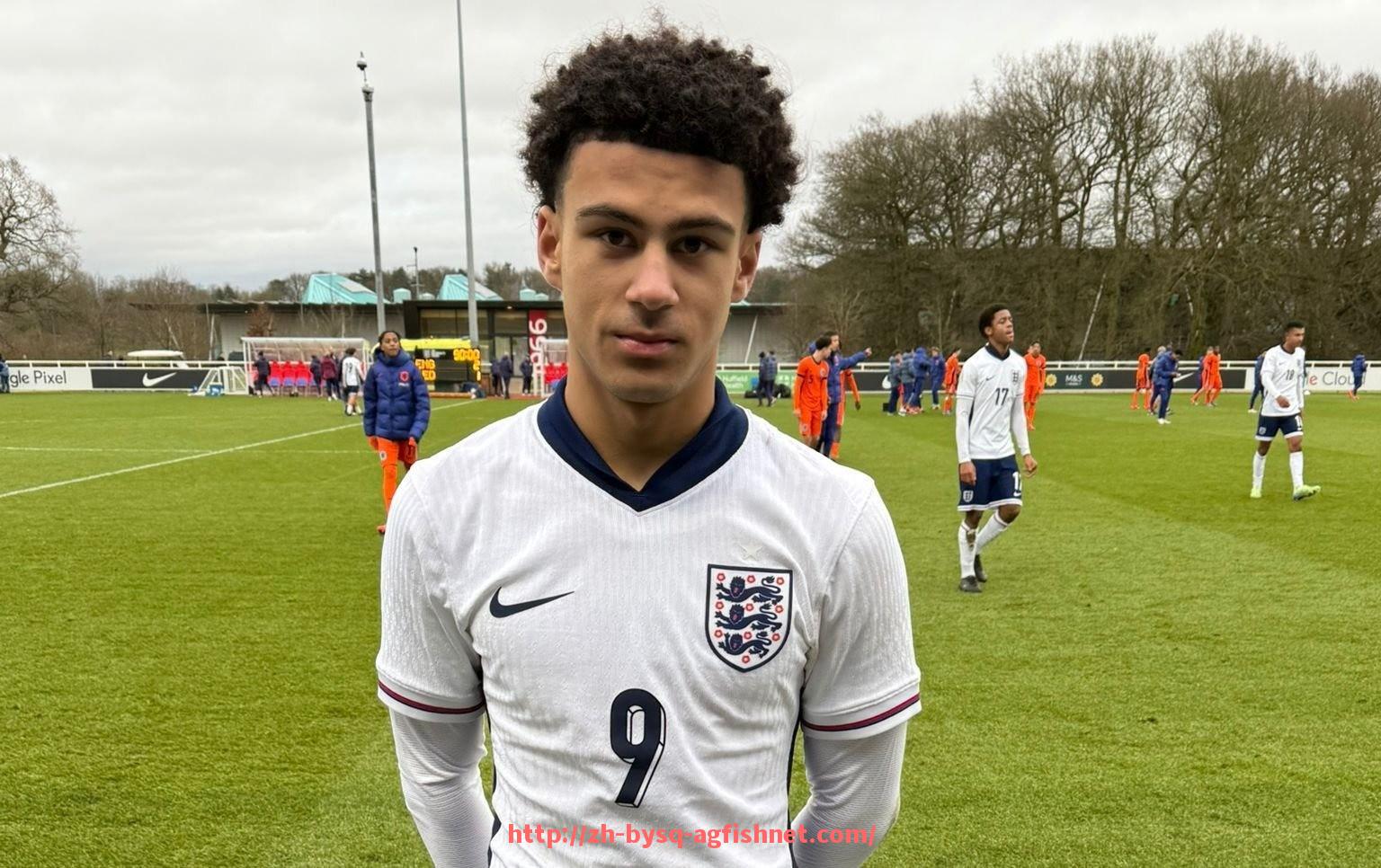 AG捕鱼王官网-金童奖得主及其所属意甲足球队发展状况分析